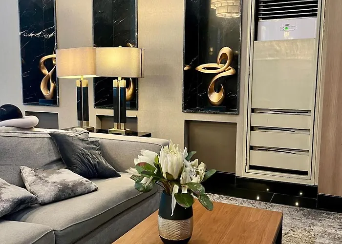 Luxury In Ayala Makati, Air Residences With Balcony Apartment