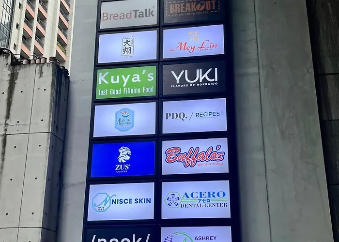 Luxury In Ayala Makati, Air Residences With Balcony Apartment Manila