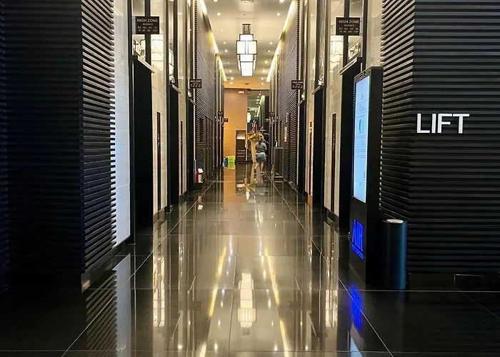 Luxury In Ayala Makati, Air Residences With Balcony Apartment *