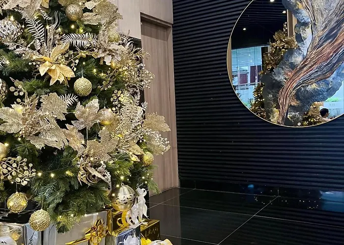 Luxury In Ayala Makati, Air Residences With Balcony Manila