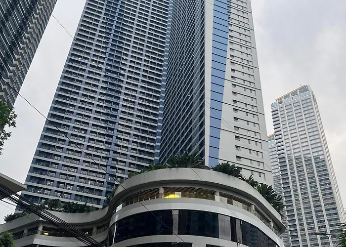 Luxury In Ayala Makati, Air Residences With Balcony Apartment