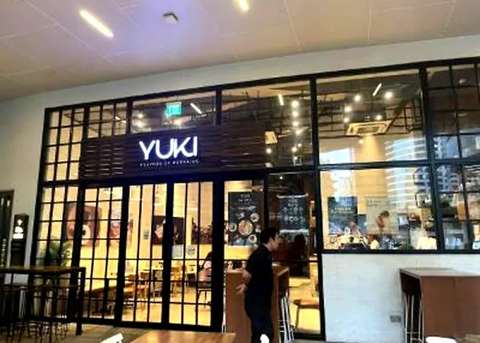Apartment Luxury In Ayala Makati, Air Residences With Balcony
