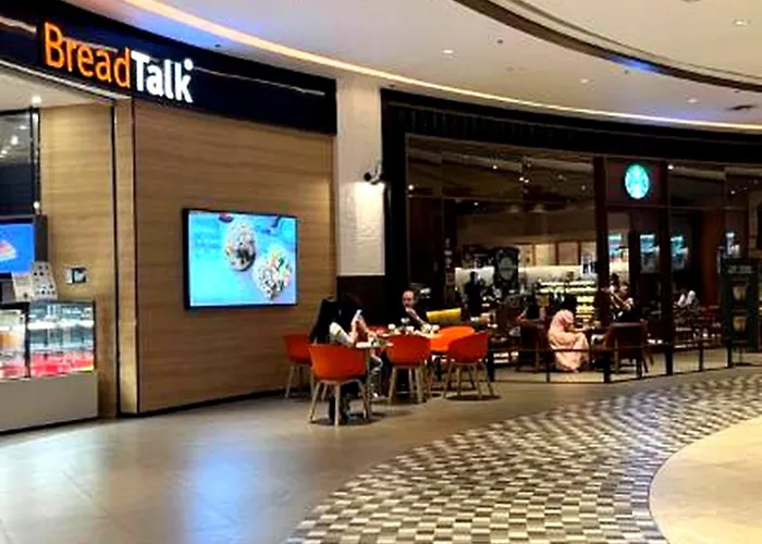 Apartment Luxury In Ayala Makati, Air Residences With Balcony Manila
