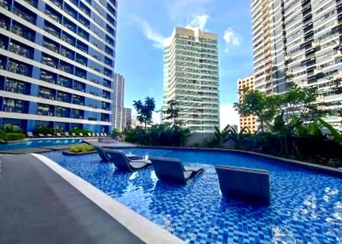 Luxury In Ayala Makati, Air Residences With Balcony Manila
