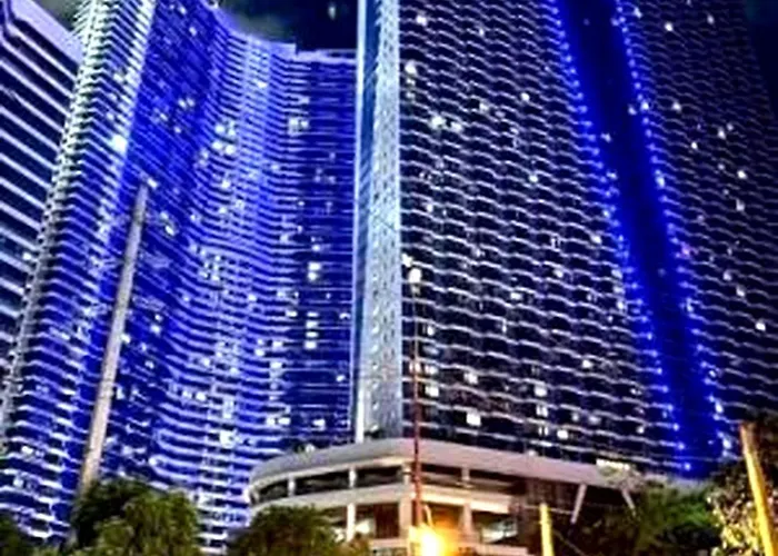 Apartment Luxury In Ayala Makati, Air Residences With Balcony